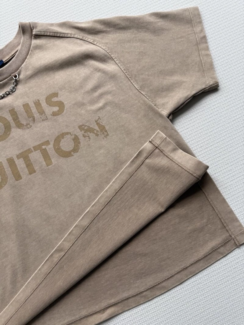 Louis Vuitton T-Shirts OdorResistant 131535