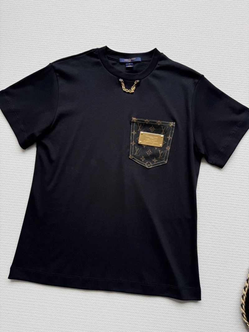 Louis Vuitton T-Shirts Seasonal 131538