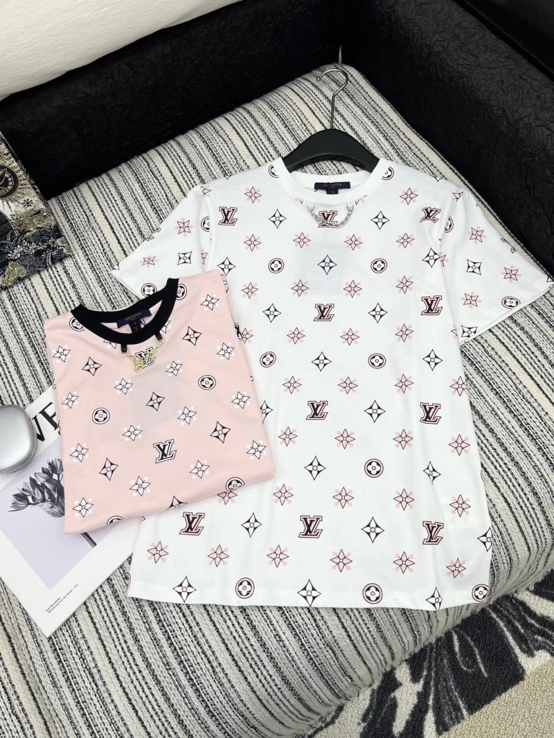 Soft Louis Vuitton T-Shirts 131550