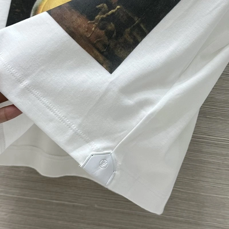 Chic Louis Vuitton T-Shirts 131525