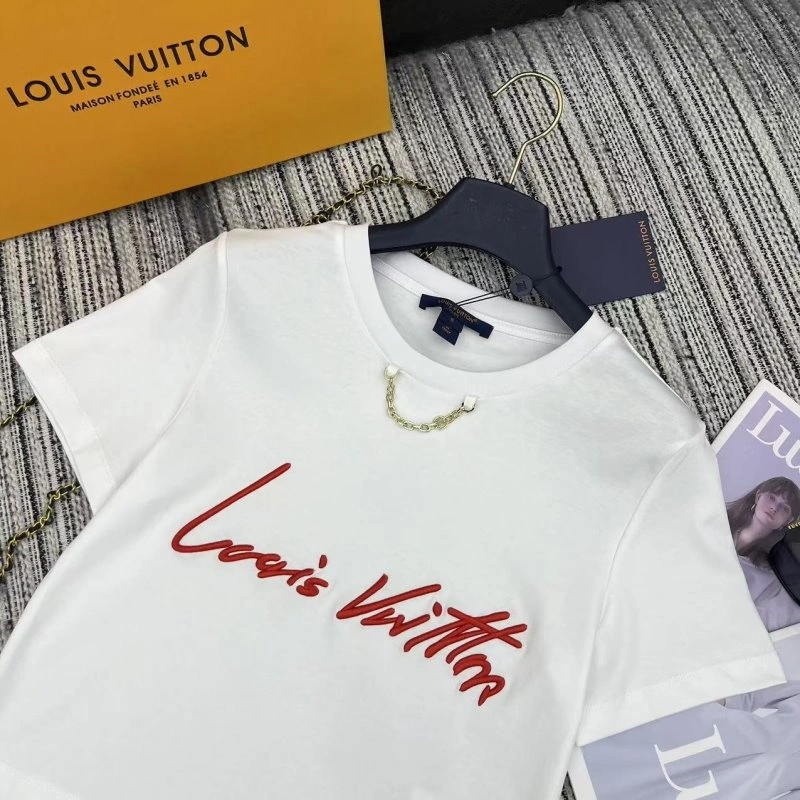 Louis Vuitton T-Shirts Supportive 131529