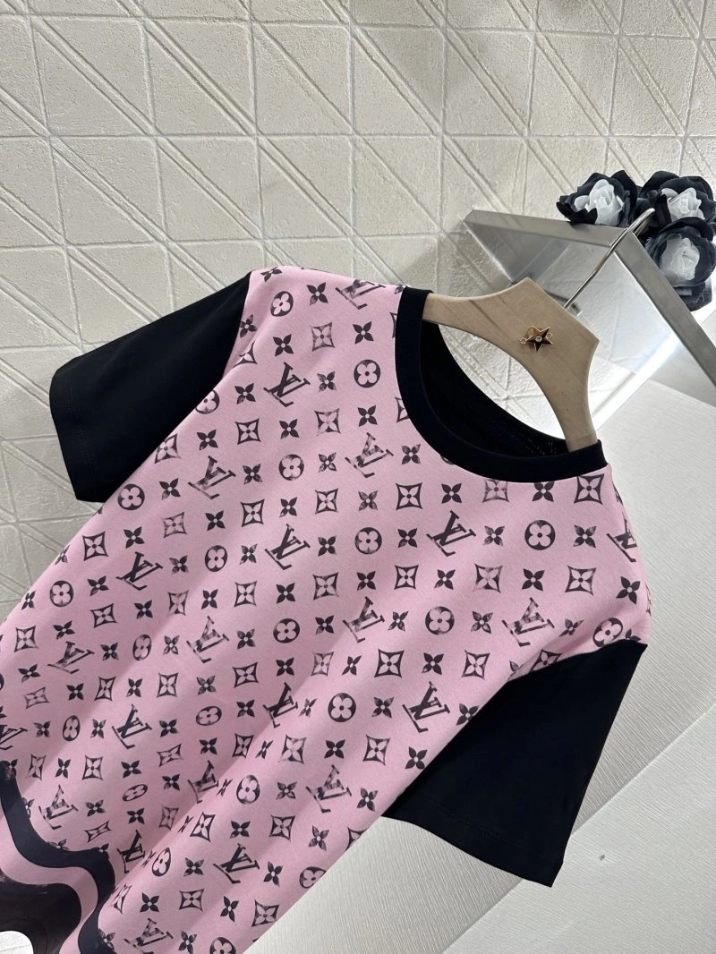 Louis Vuitton T-Shirts Comfortable 131524