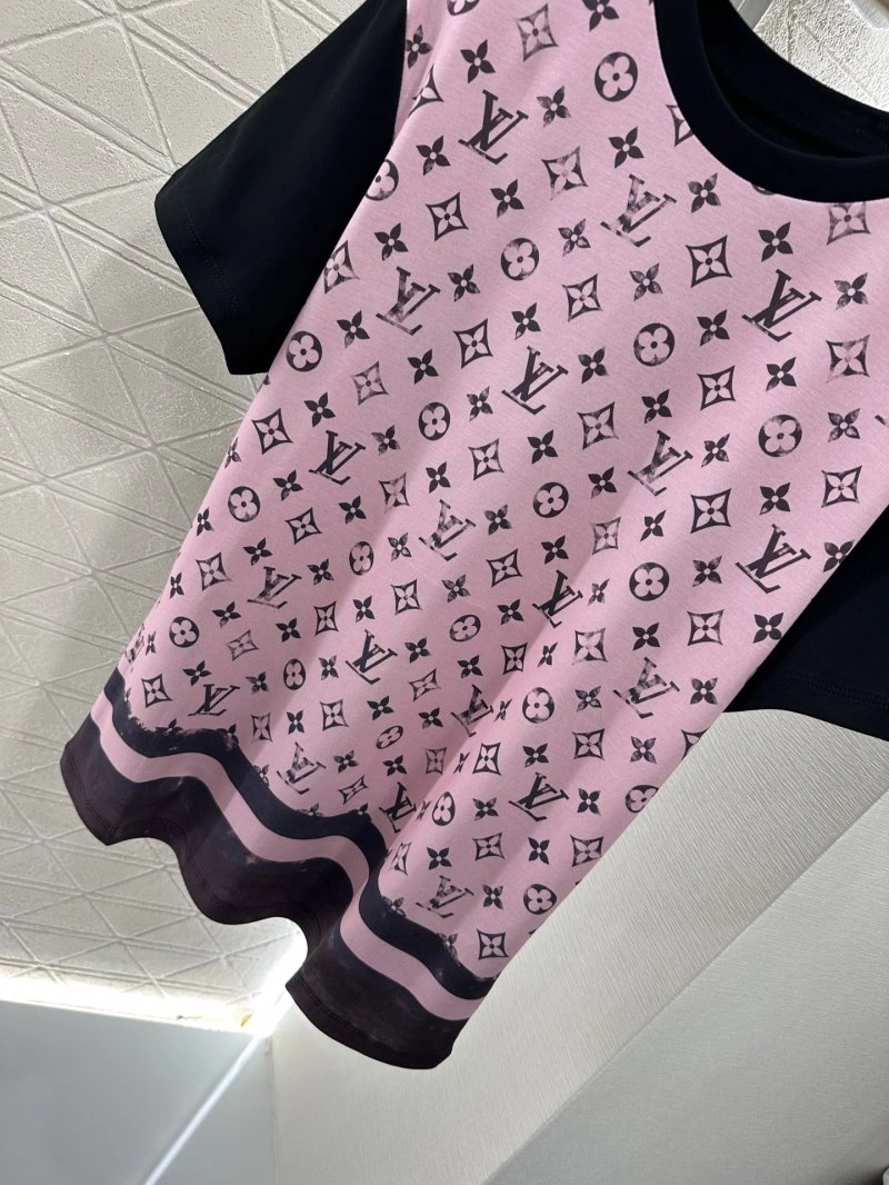 Louis Vuitton T-Shirts Comfortable 131524