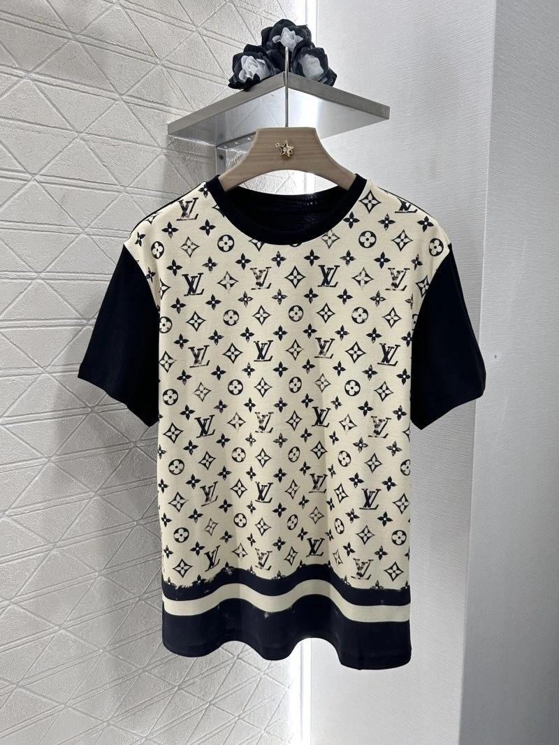 TravelReady Louis Vuitton T-Shirts 131523