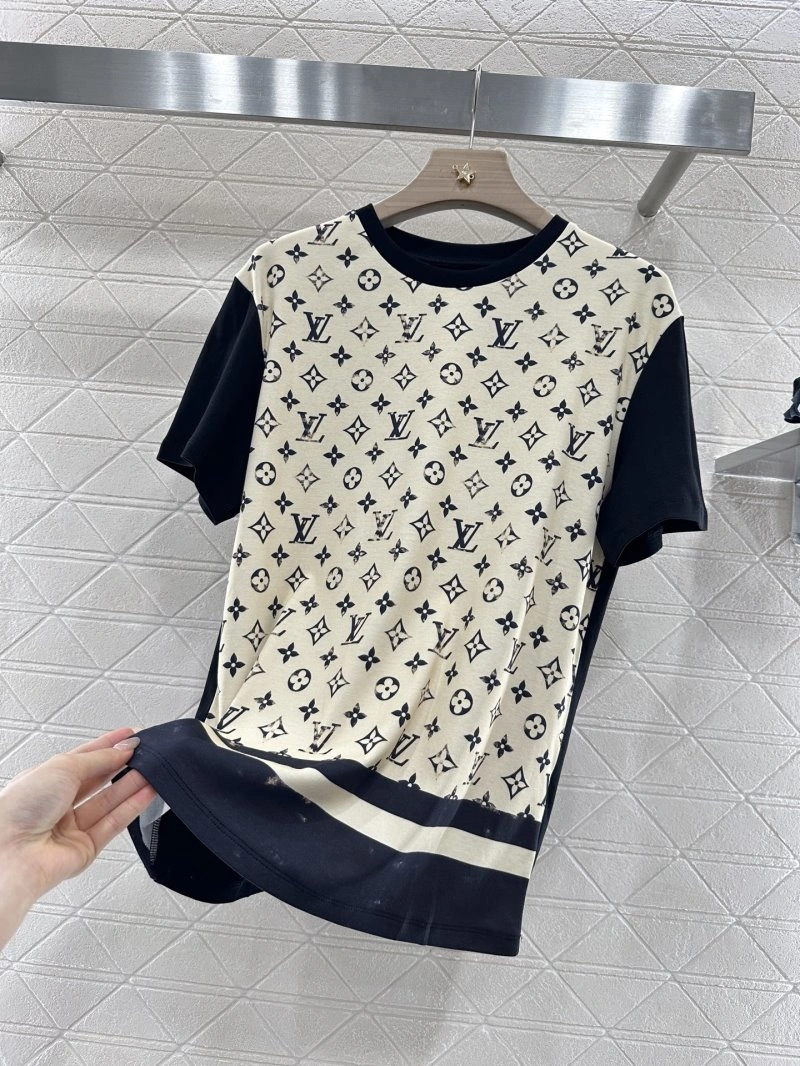 TravelReady Louis Vuitton T-Shirts 131523