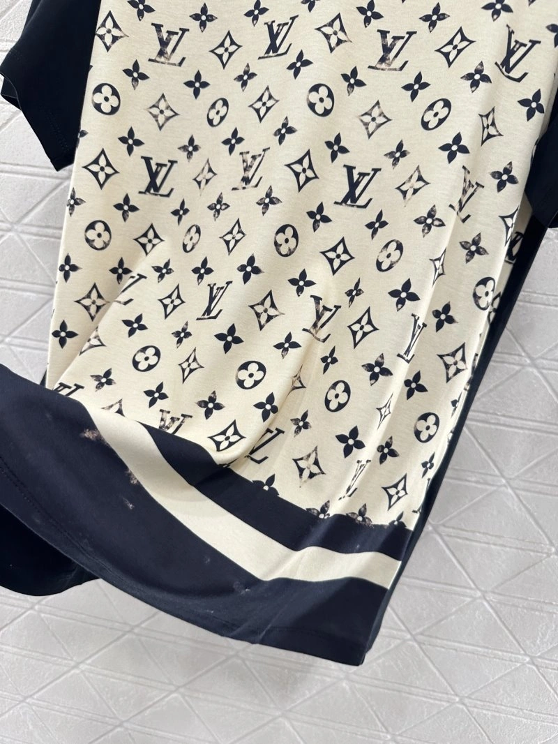 TravelReady Louis Vuitton T-Shirts 131523