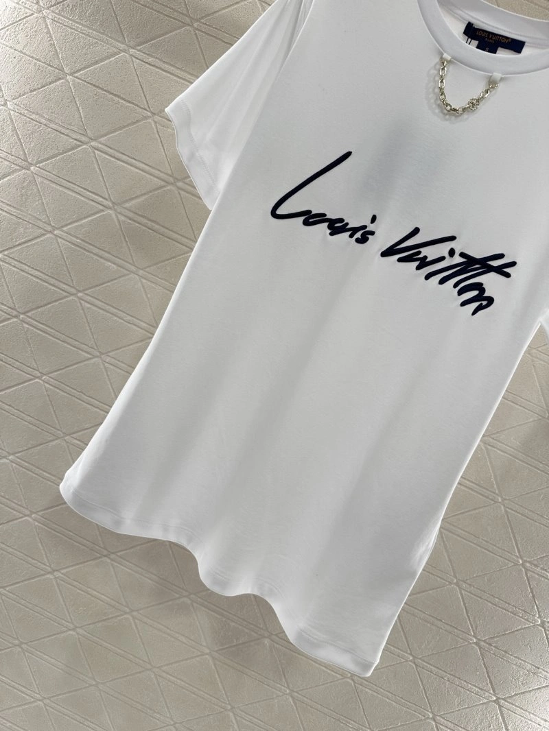 Minimalist Louis Vuitton T-Shirts 131520
