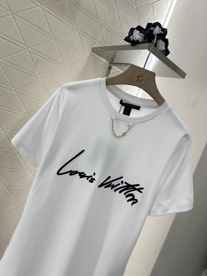 Minimalist Louis Vuitton T-Shirts 131520
