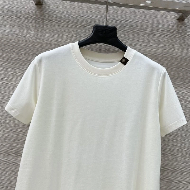 Louis Vuitton T-Shirts Snug 131518