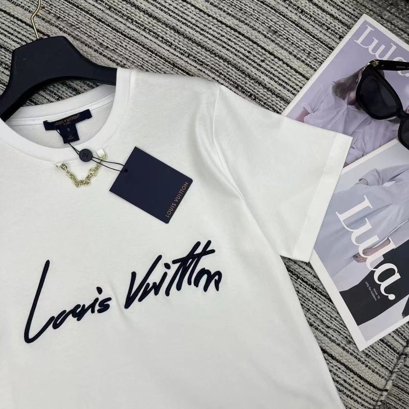 Functional Louis Vuitton T-Shirts 131513