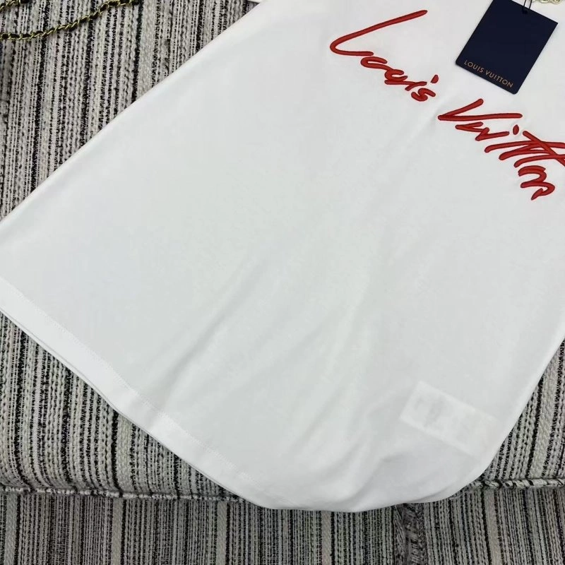 Stretchable Louis Vuitton T-Shirts 131514