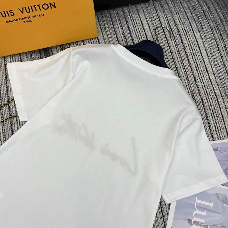 Stretchable Louis Vuitton T-Shirts 131514