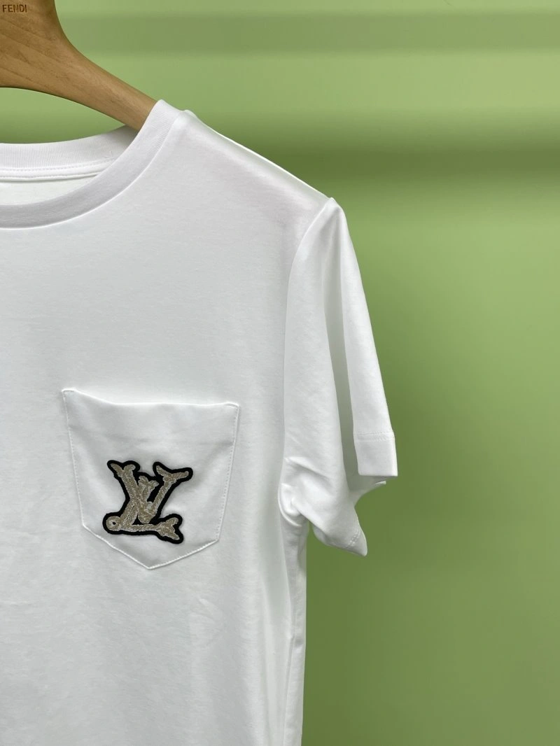 Sustainable Louis Vuitton T-Shirts 130606