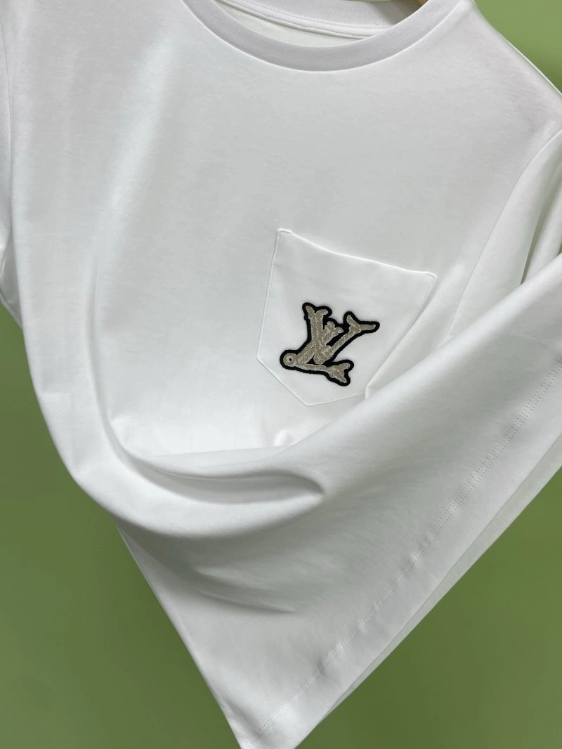 Sustainable Louis Vuitton T-Shirts 130606