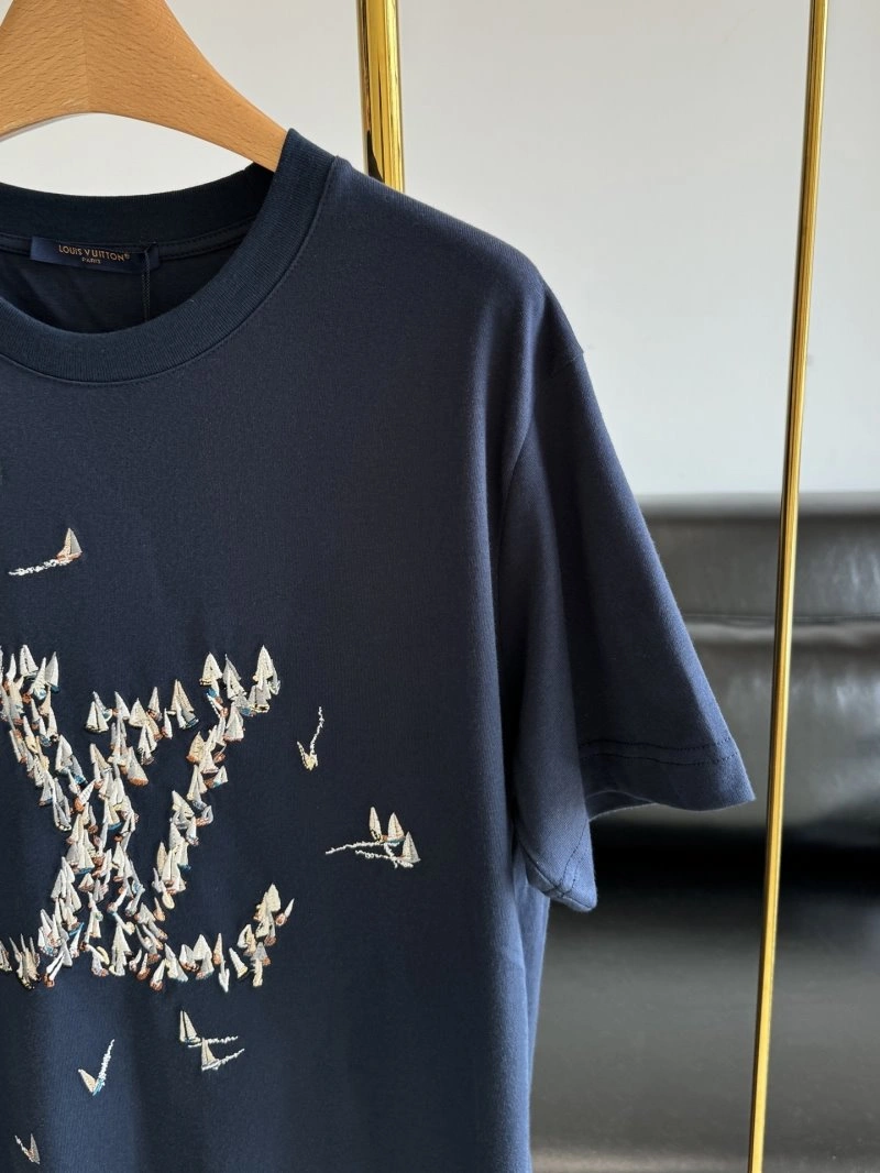 Louis Vuitton T-Shirts TechFriendly 130605
