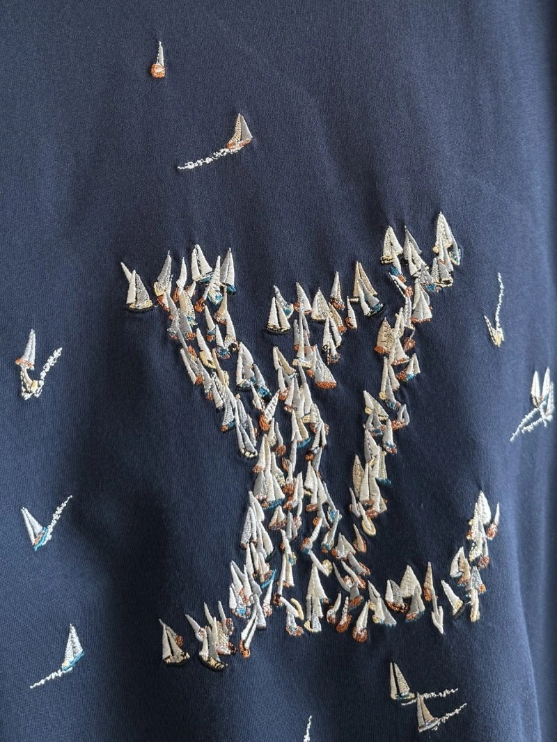Louis Vuitton T-Shirts TechFriendly 130605