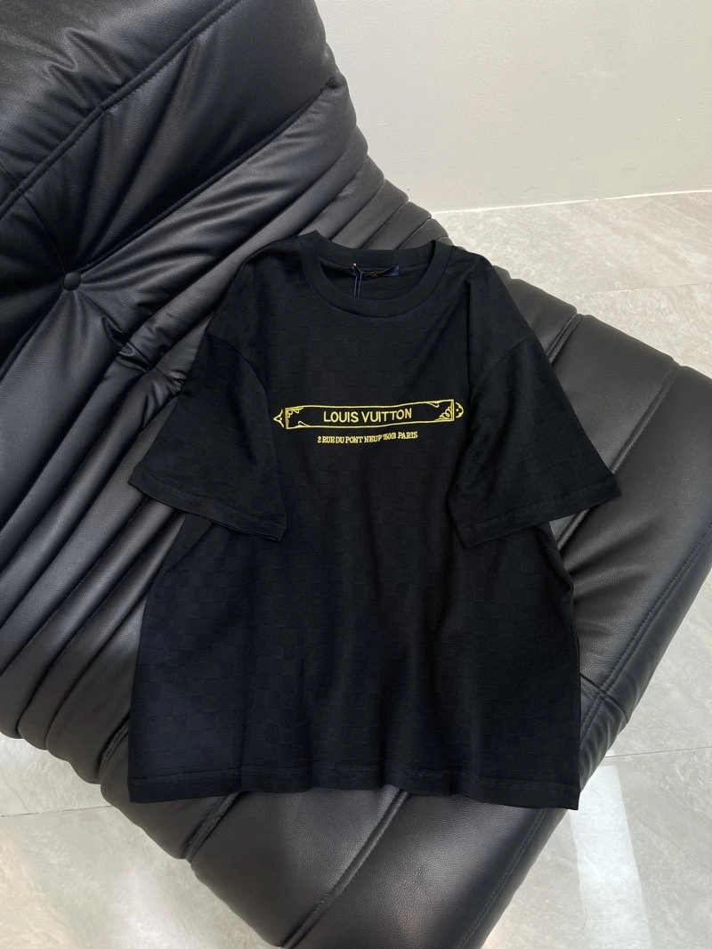 Popular Louis Vuitton T-Shirts 130593