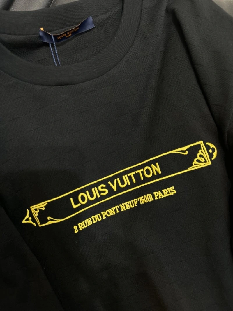 Popular Louis Vuitton T-Shirts 130593
