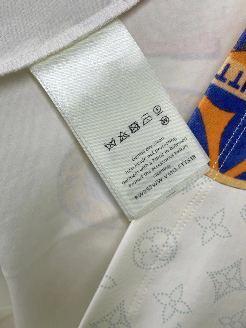 Louis Vuitton T-Shirts WaterResistant 130603
