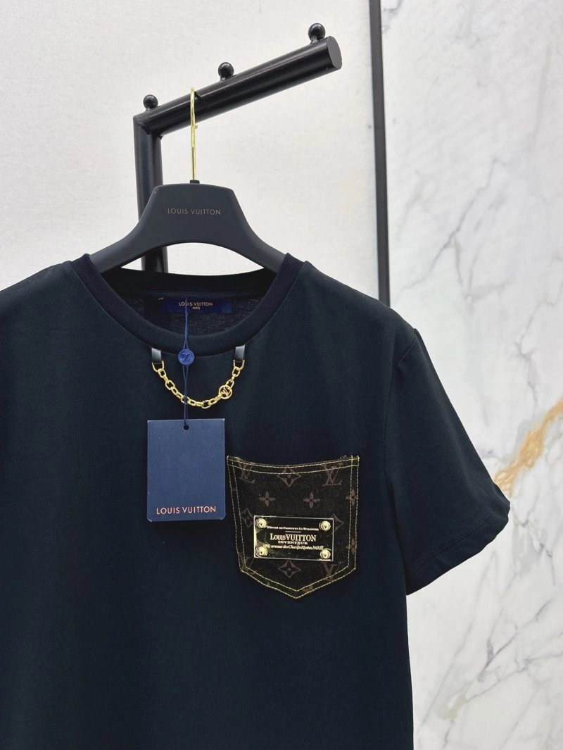 Louis Vuitton T-Shirts Timeless 130609