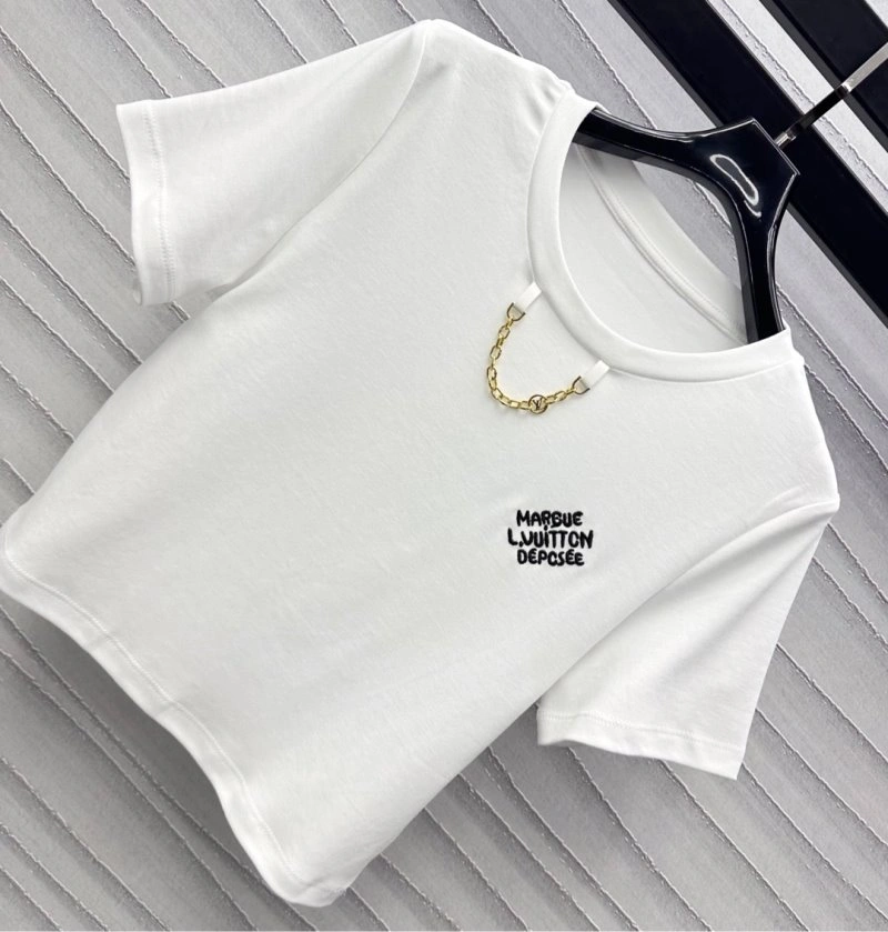 Functional Louis Vuitton T-Shirts 130588