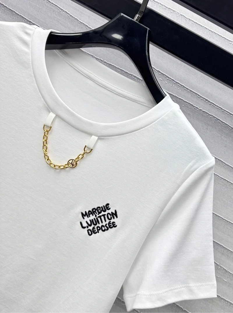 Functional Louis Vuitton T-Shirts 130588