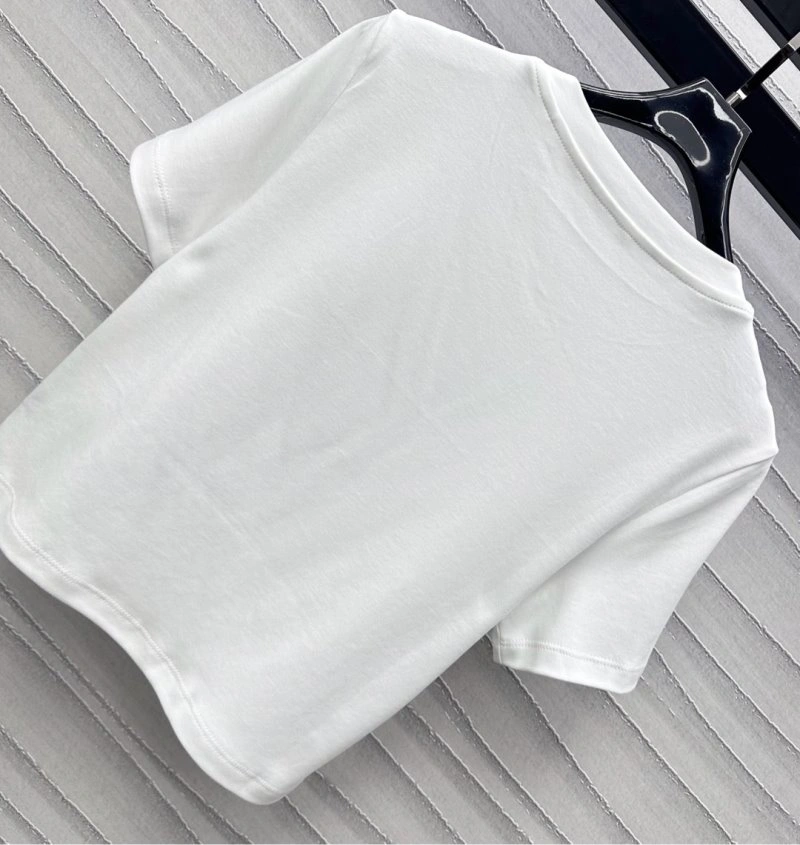 Functional Louis Vuitton T-Shirts 130588