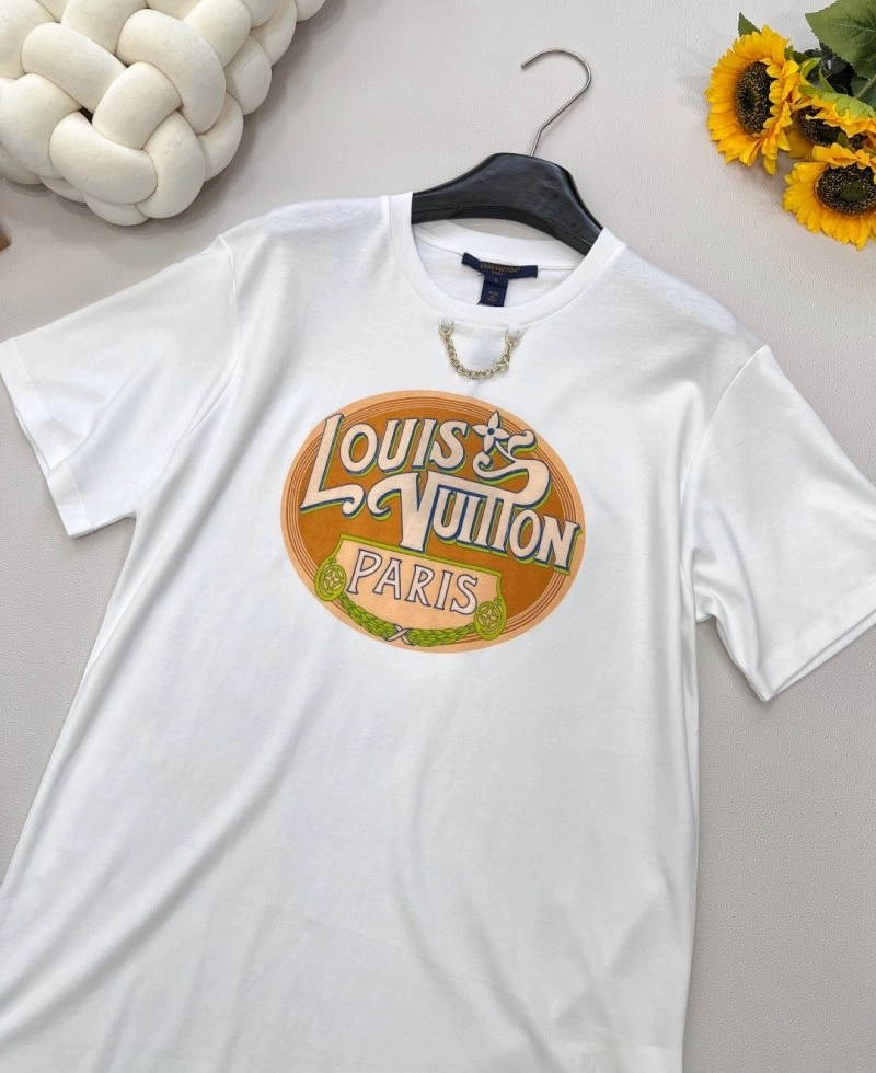 Louis Vuitton T-Shirts Youthful 130583