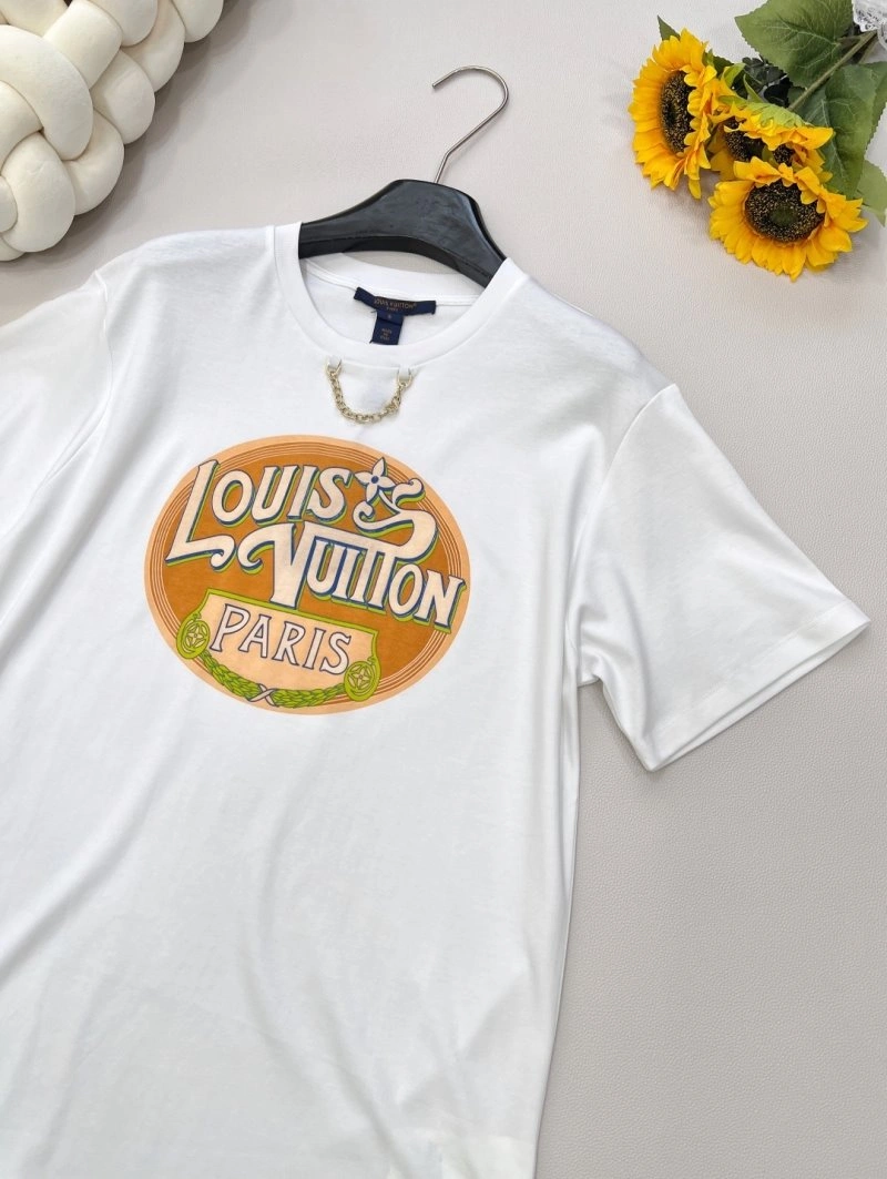 Louis Vuitton T-Shirts Youthful 130583