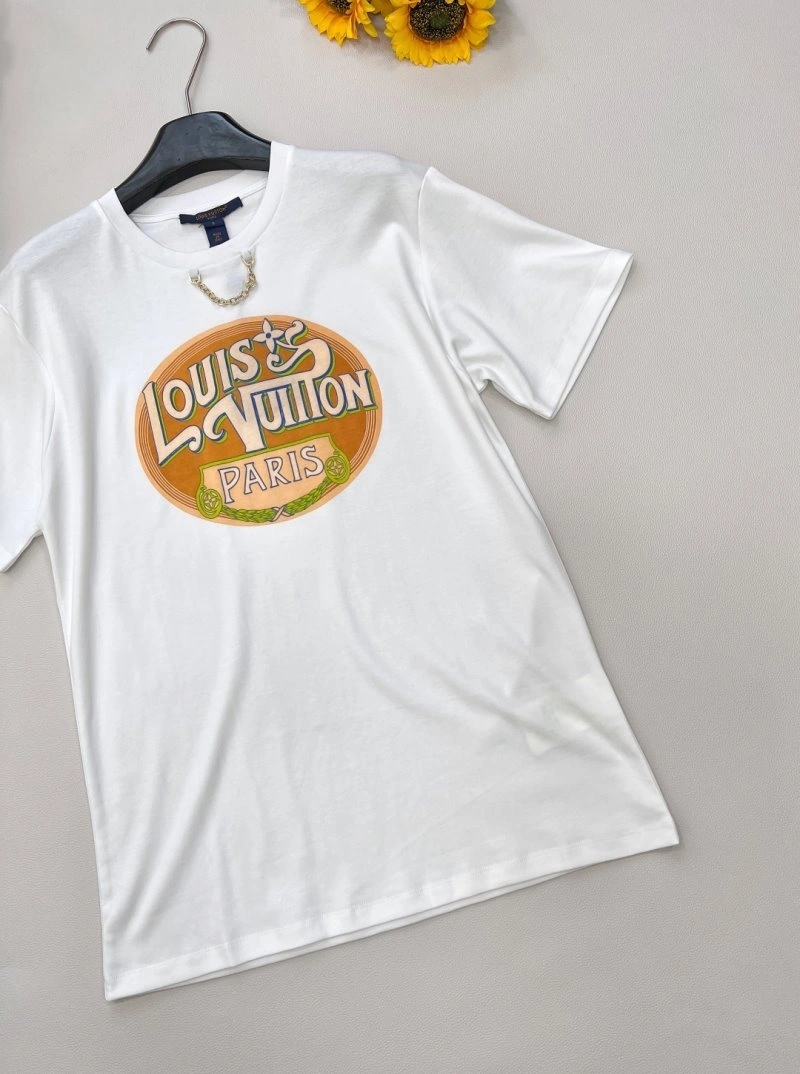 Louis Vuitton T-Shirts Youthful 130583