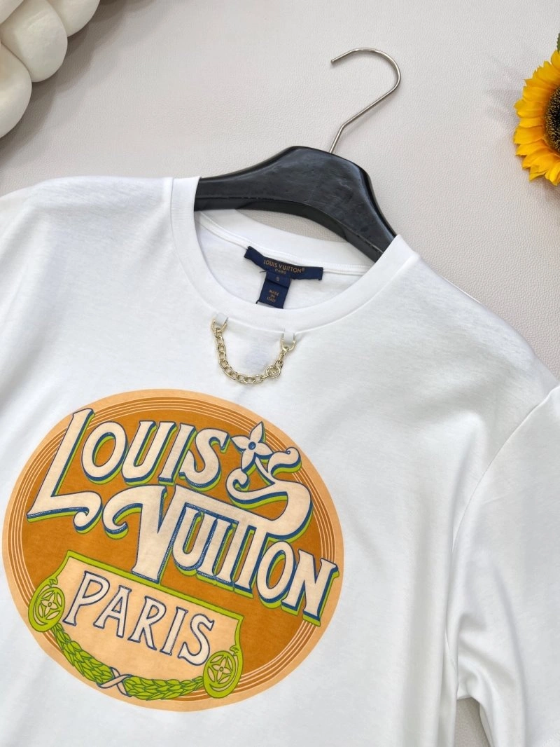 Louis Vuitton T-Shirts Youthful 130583