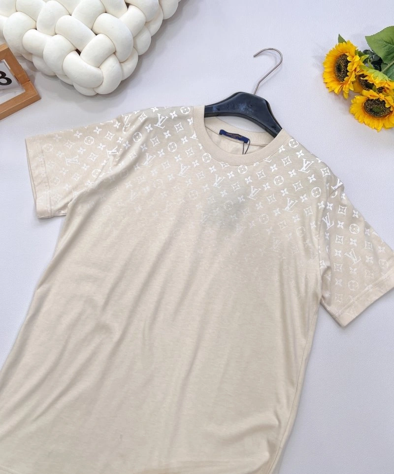 Stretchable Louis Vuitton T-Shirts 130587