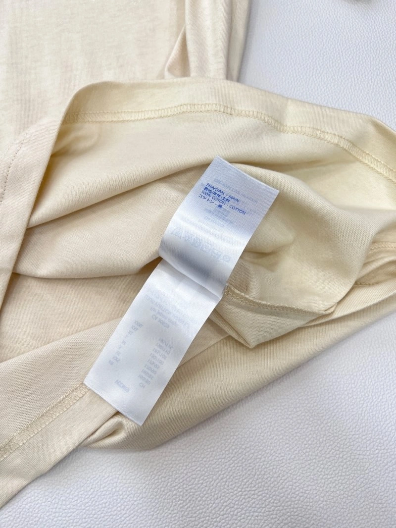 Stretchable Louis Vuitton T-Shirts 130587