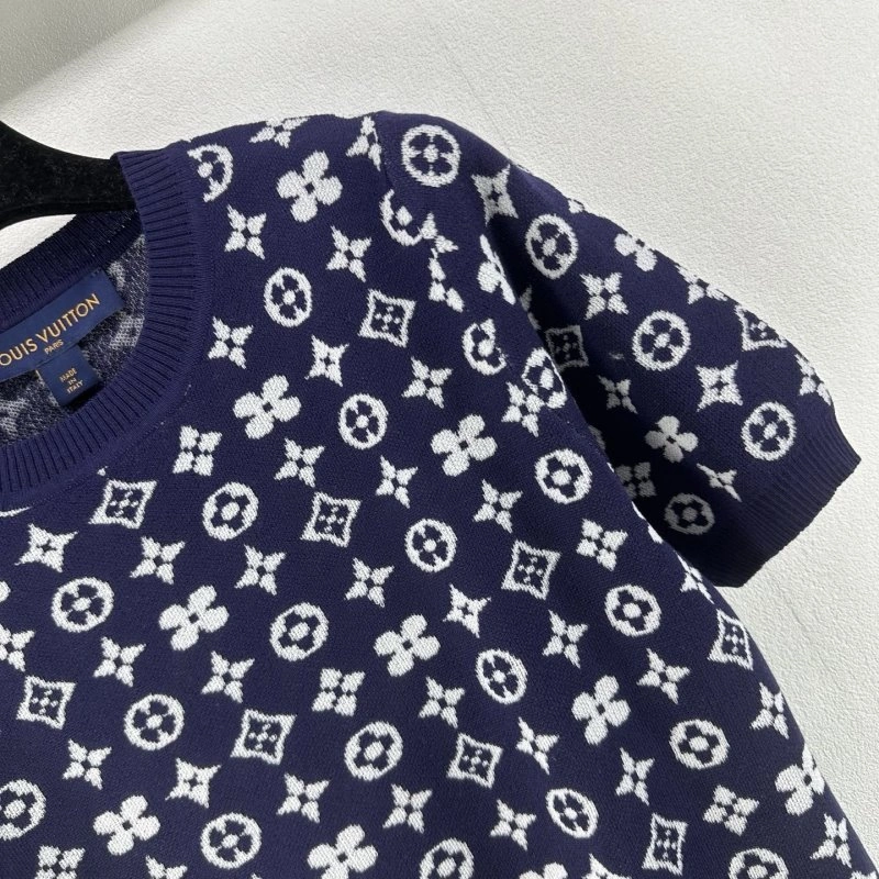 Trendsetting Louis Vuitton T-Shirts 130580