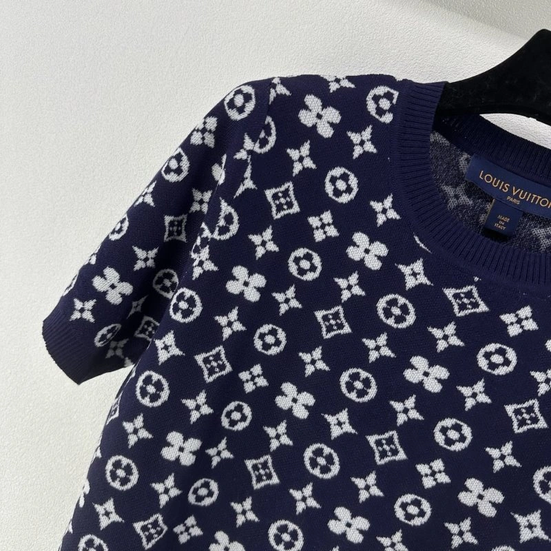 Trendsetting Louis Vuitton T-Shirts 130580