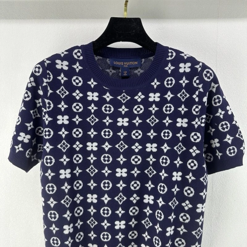 Trendsetting Louis Vuitton T-Shirts 130580