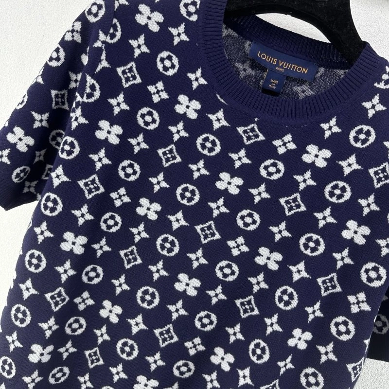 Trendsetting Louis Vuitton T-Shirts 130580