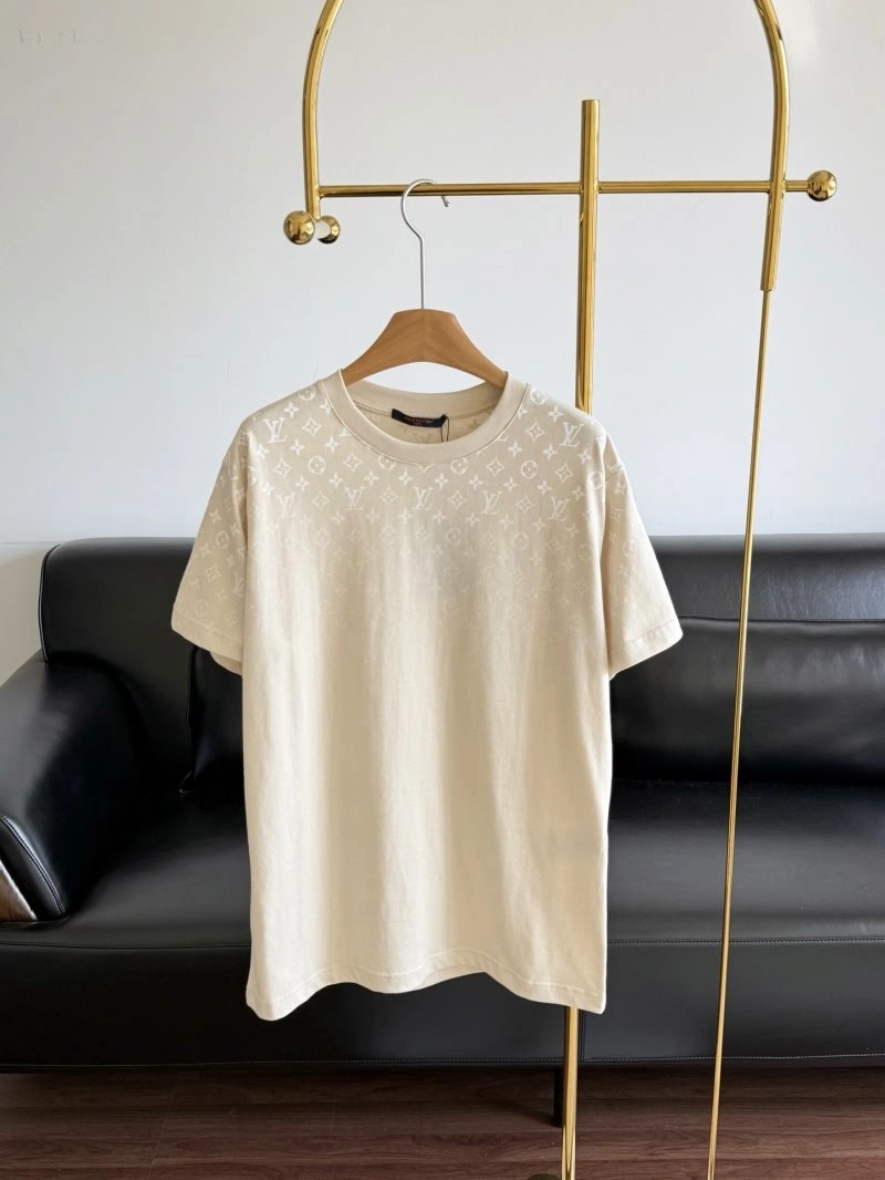 Trendsetting Louis Vuitton T-Shirts 130573