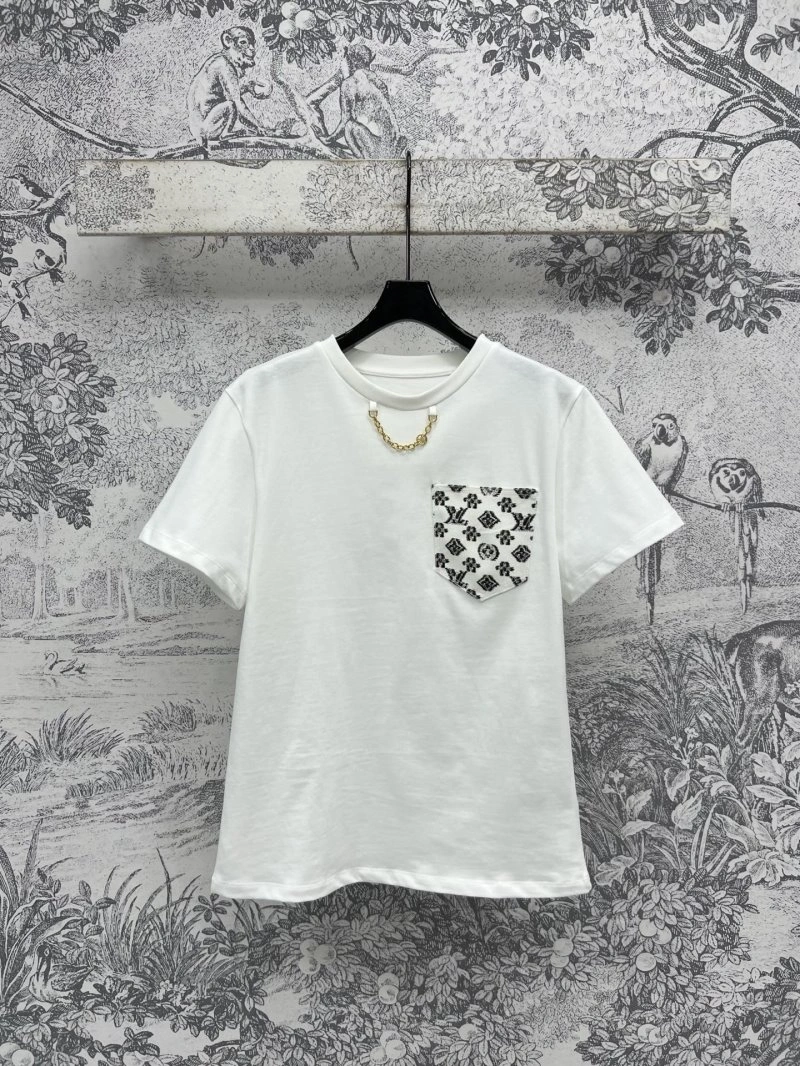 Tailored Louis Vuitton T-Shirts 130574