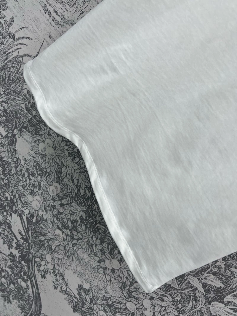Tailored Louis Vuitton T-Shirts 130574