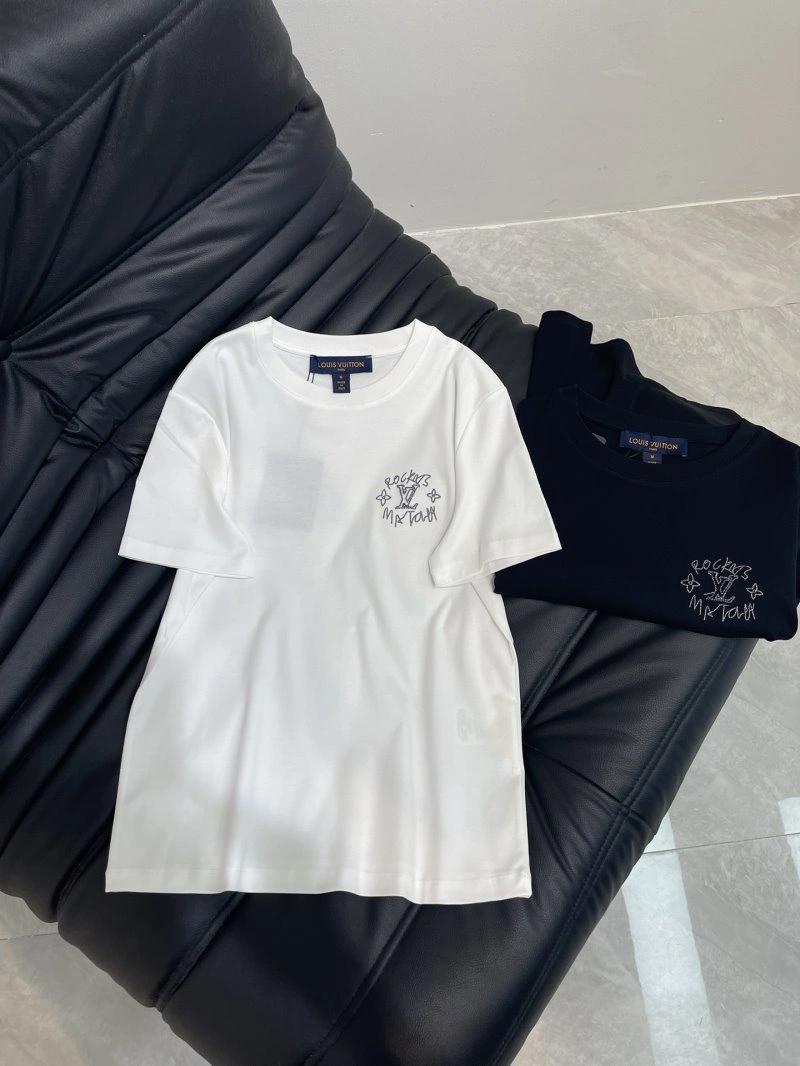 Elegant Louis Vuitton T-Shirts 130572