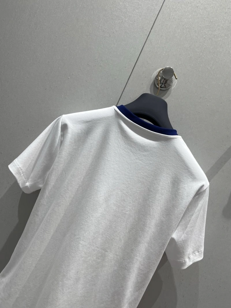 Louis Vuitton T-Shirts Sophisticated 130569