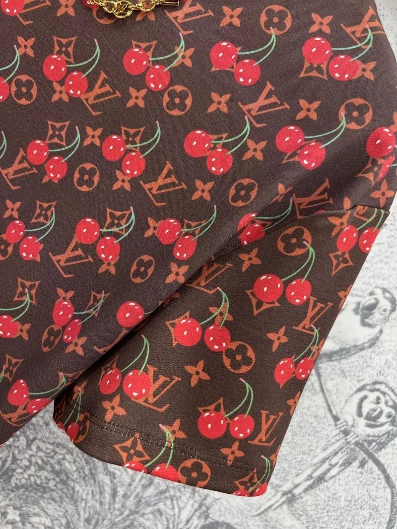 Original Louis Vuitton T-Shirts 130555