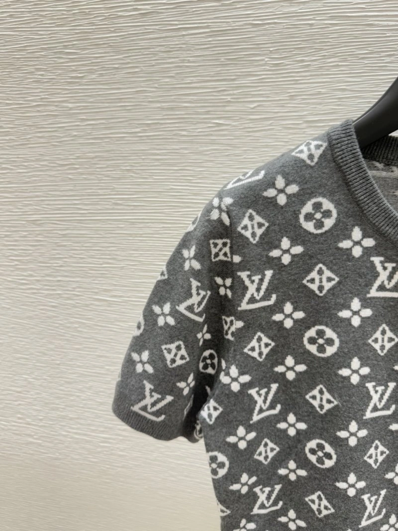 Louis Vuitton T-Shirts Durable 130552