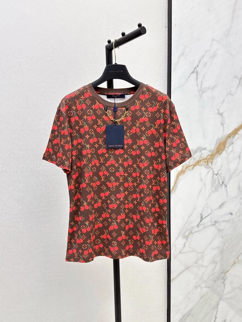 Louis Vuitton T-Shirts Casual 130551
