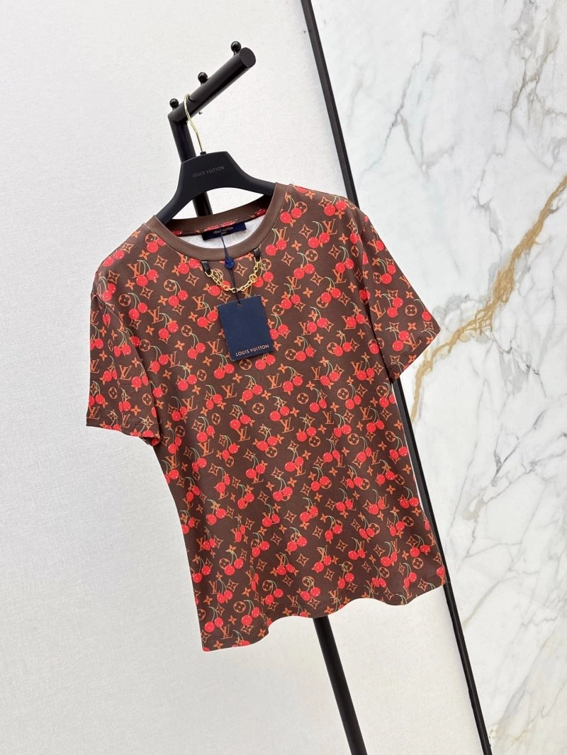 Louis Vuitton T-Shirts Casual 130551