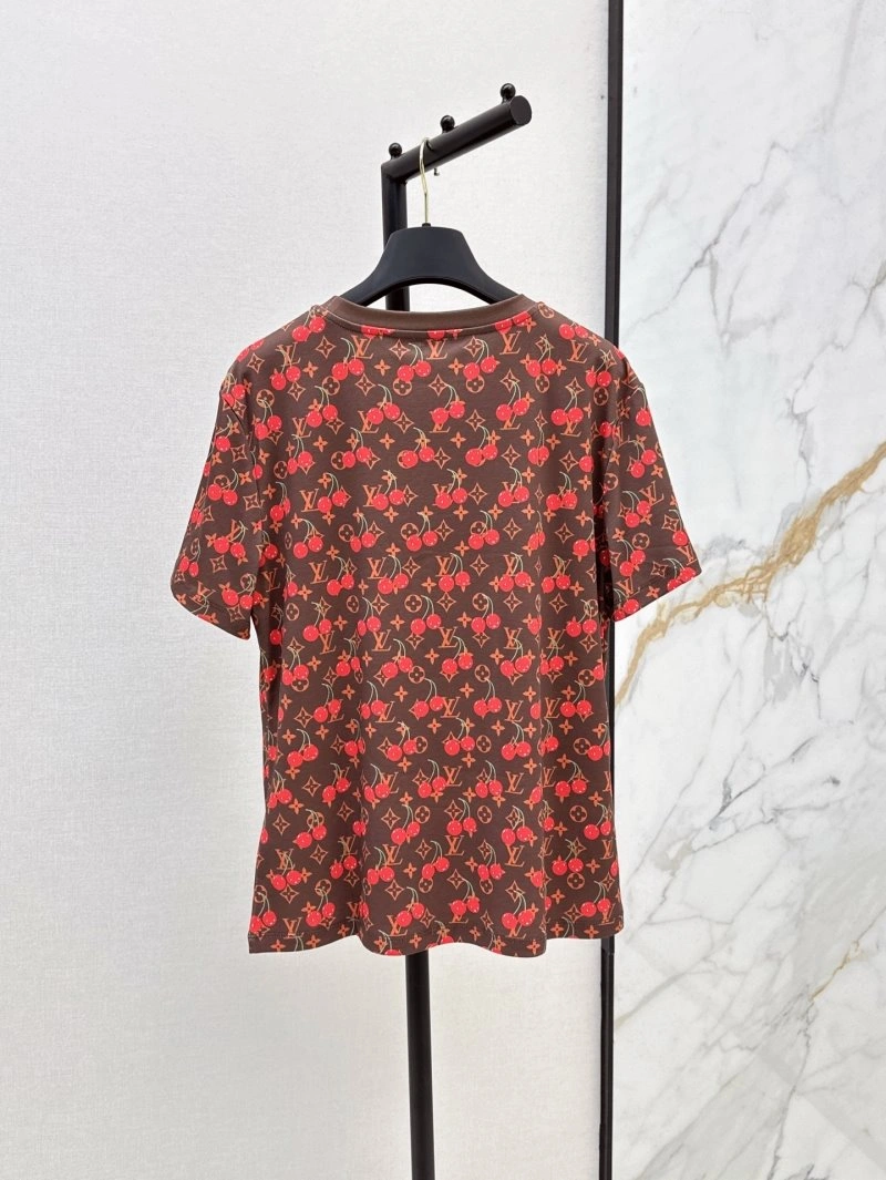 Louis Vuitton T-Shirts Casual 130551