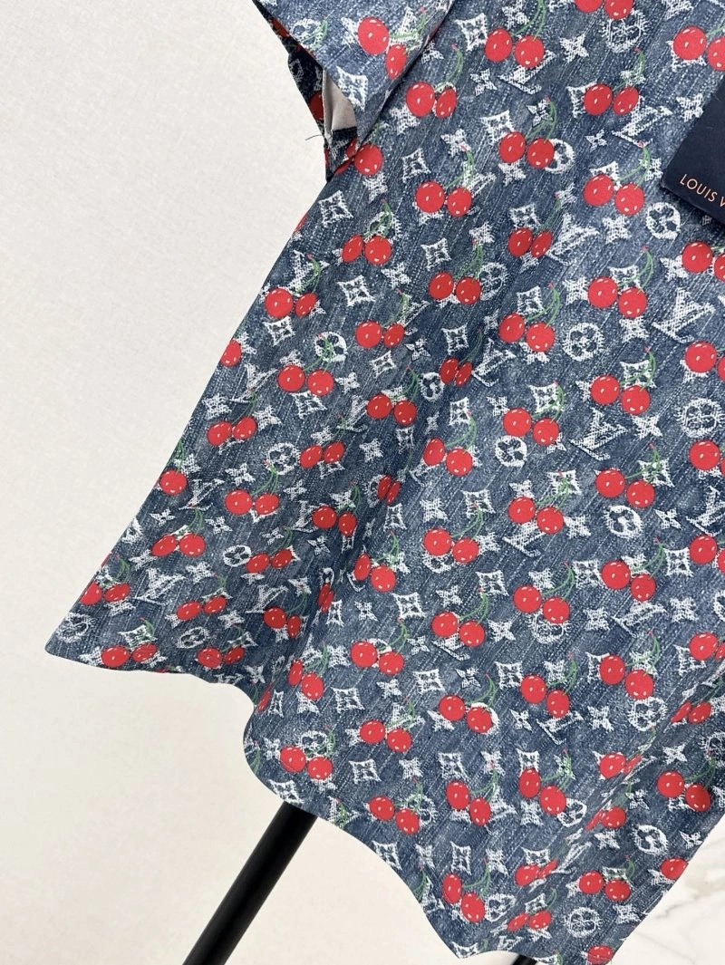Comfortable Louis Vuitton T-Shirts 130548