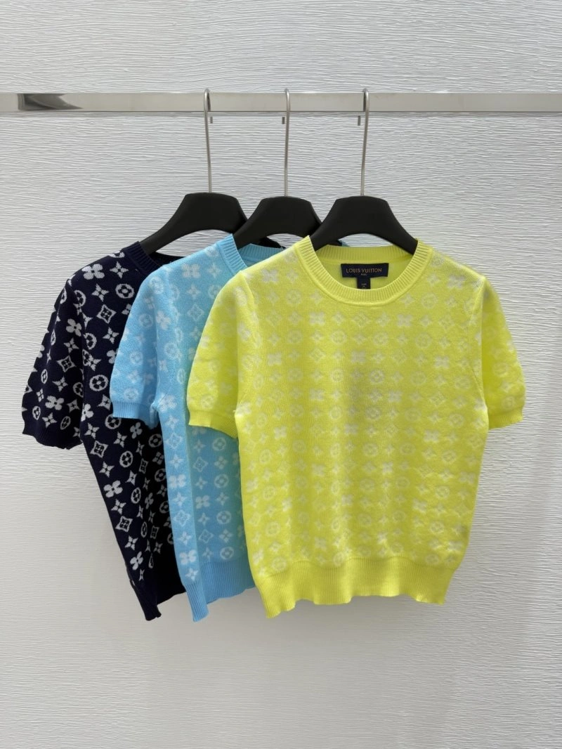 FashionForward Louis Vuitton T-Shirts 130536