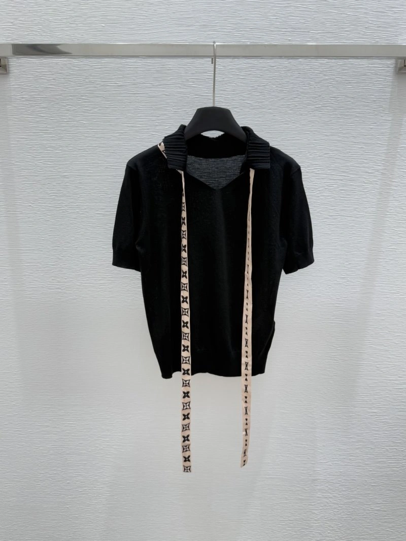 Refined Louis Vuitton T-Shirts 130534